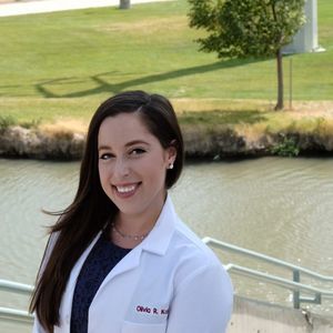 Meet your Posher, Olivia